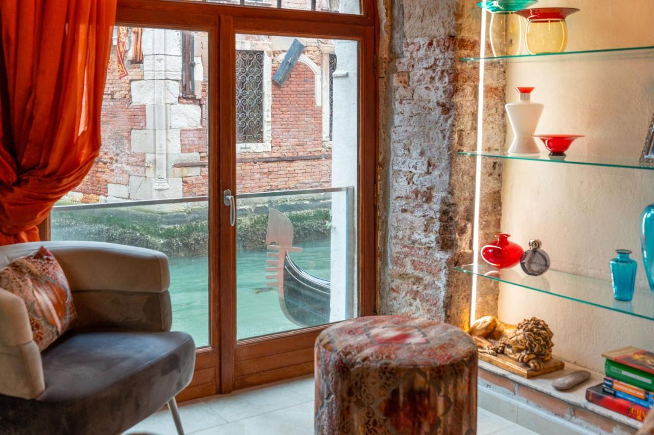 Casa Manina Sul Ponte - Your Private Canal View Venedig Exterior foto